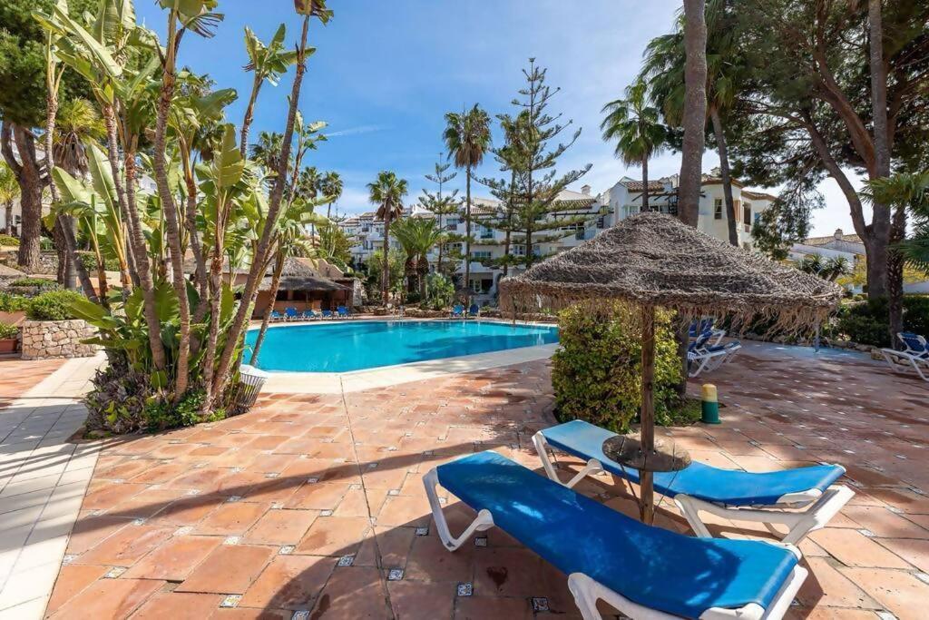 Flat In Matchroom Golf Pool Apartment Fuengirola