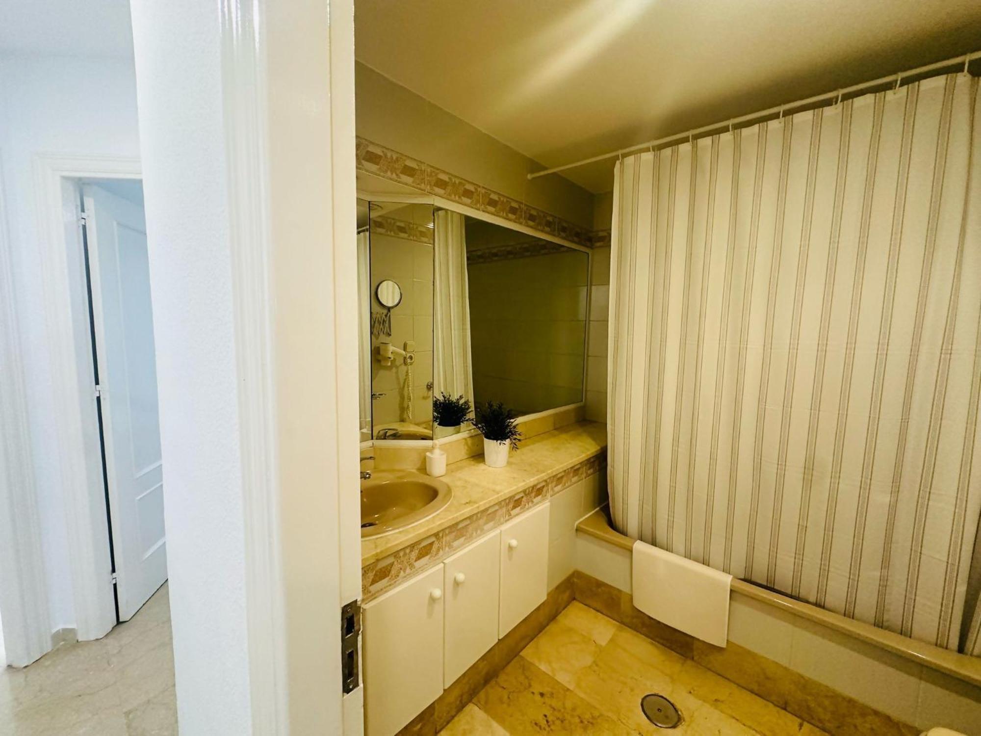 Apartment Flat In Matchroom Golf Pool Fuengirola